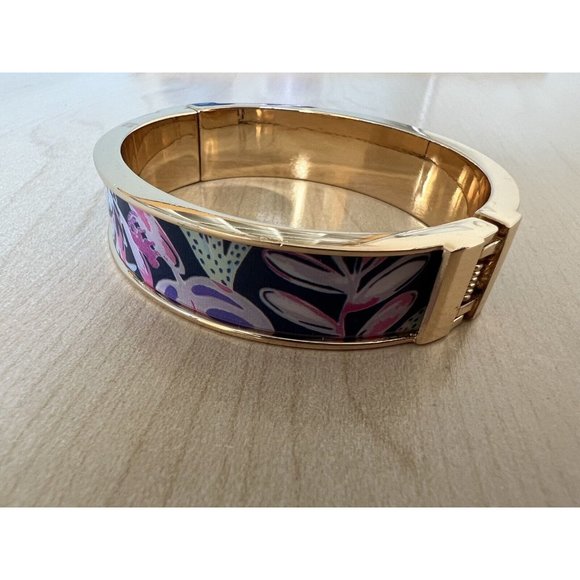 Lilly Pulitzer Bracelet Magnetic Closure “You’ve Been Spotted” - Picture 6 of 6